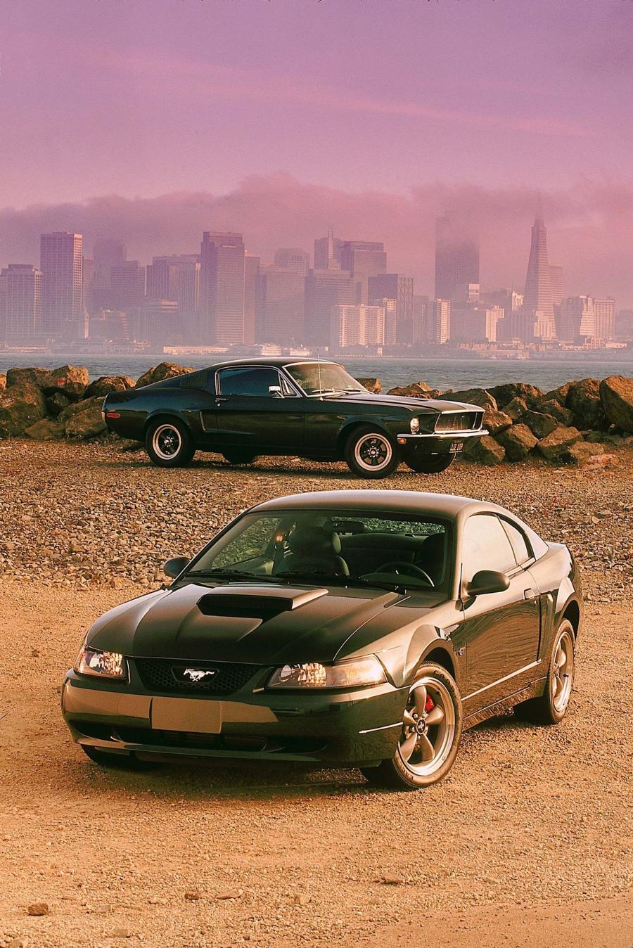  Ford Mustang Bullitt GT 2001 года  (фото 8 из 26)